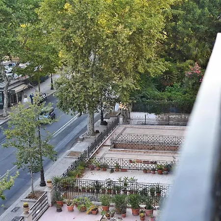 Iflat Residenza Liberta Ai Giardini Del Centro Palermo